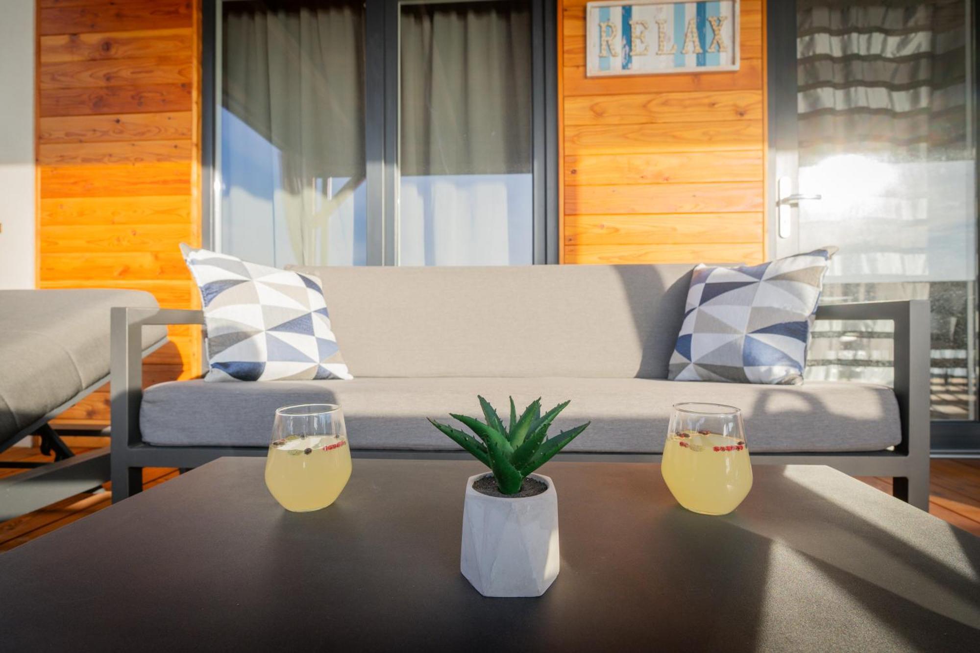 Luxury Mobile Home Zuzu Klenovica Dış mekan fotoğraf